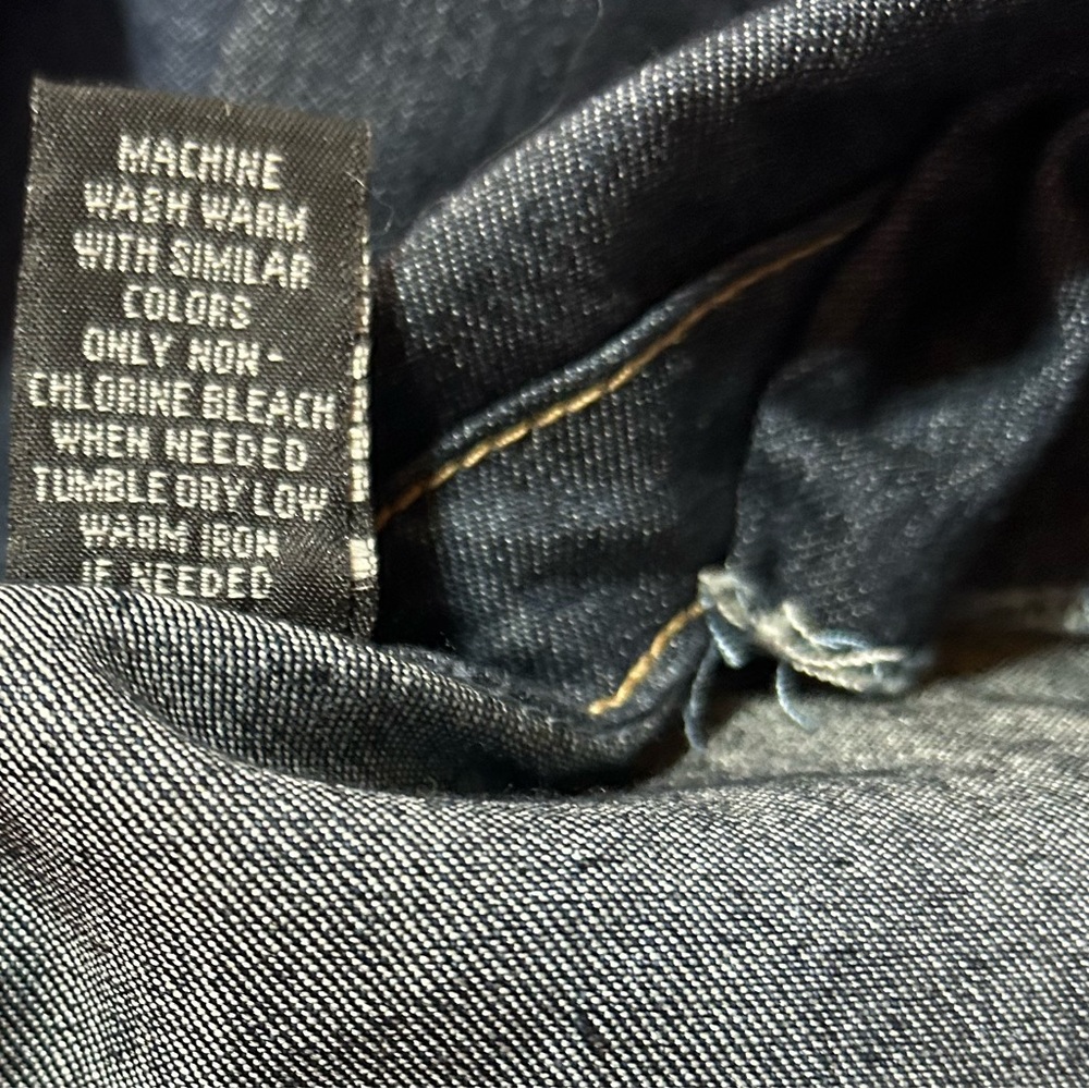 Apostrophe Stretch Jean Jacket - Picture 8 of 8